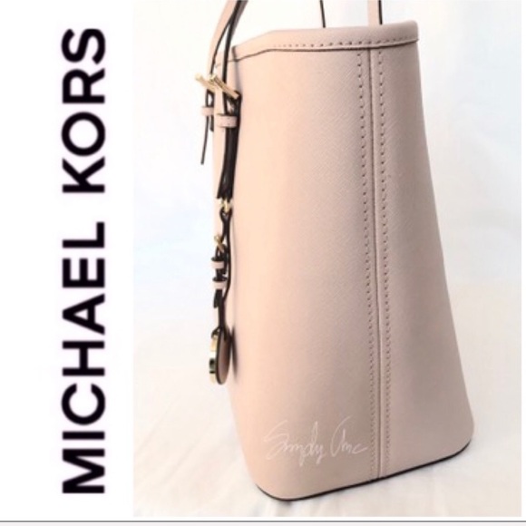 NWT authentic MK leather carry all tote ballet - Picture 3 of 8